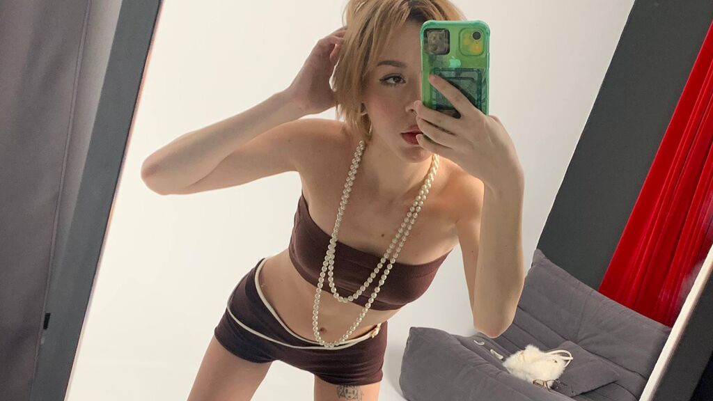 LessieChenette