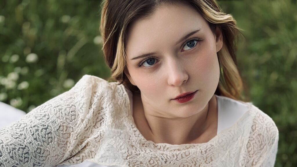 AlyssFrost